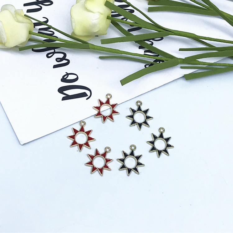 DIY jewelry accessories, alloy painting oil pendants, hanging ropes, decorative items Application Scenario