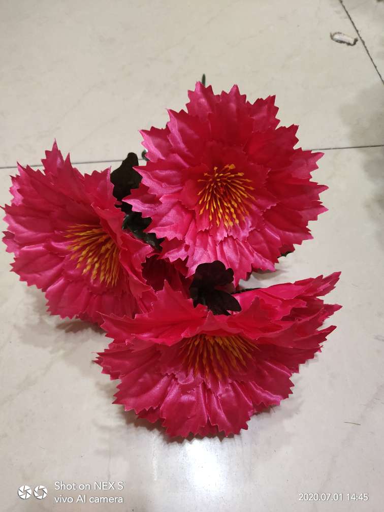 Factory direct sales with favorable prices. High-quality, high, medium and low-end artificial flowers, Qingming Festival flowers, festival bouquets and other 5-head extended stem glittering large flowers