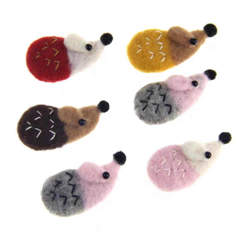 Wool felt fairy tale hedgehog, cartoon animal hedgehog, DIY children's headwear, hat, clothing accessories details Picture