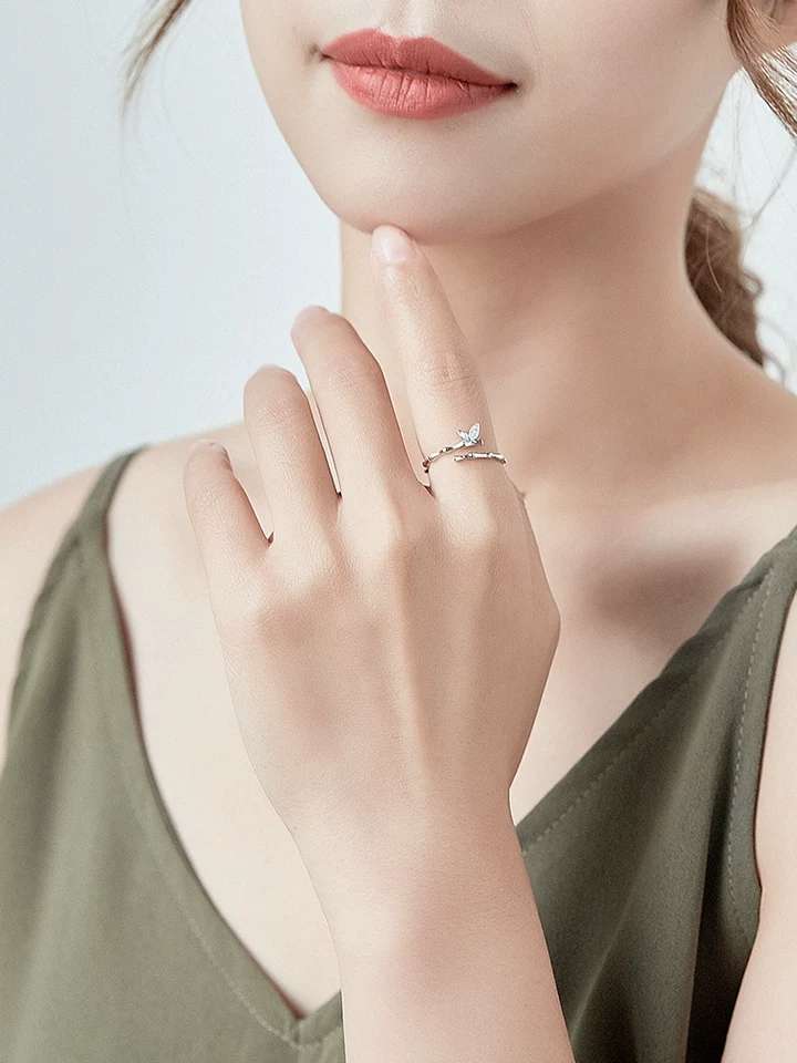 Butterfly ring, girlish and elegant, open index finger ring for students, simple and thin, adjustable band Specification image