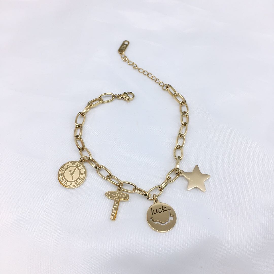 Korean casual fashion bracelet thumbnail