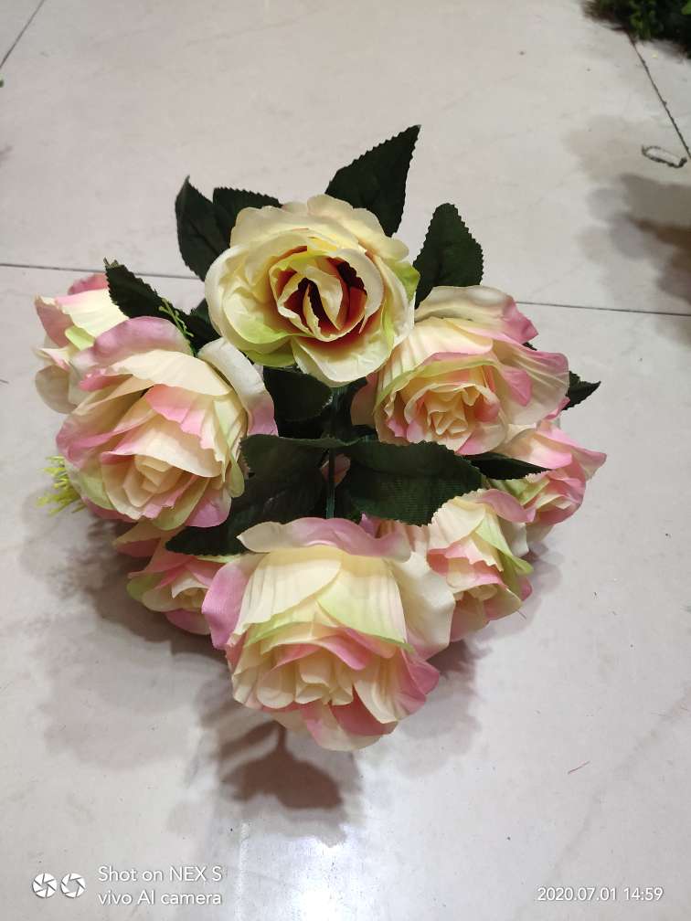 In 2020, factory direct sales offer favorable prices for high-quality, high, medium and low-end artificial flowers, Qingming Festival flowers, festival bouquets and other 10 wedding roses In 2020, factory direct sales offer favorable prices for high-quality, high, medium and low-end artificial flowers, Qingming Festival flowers, festival bouquets and other 10 wedding roses