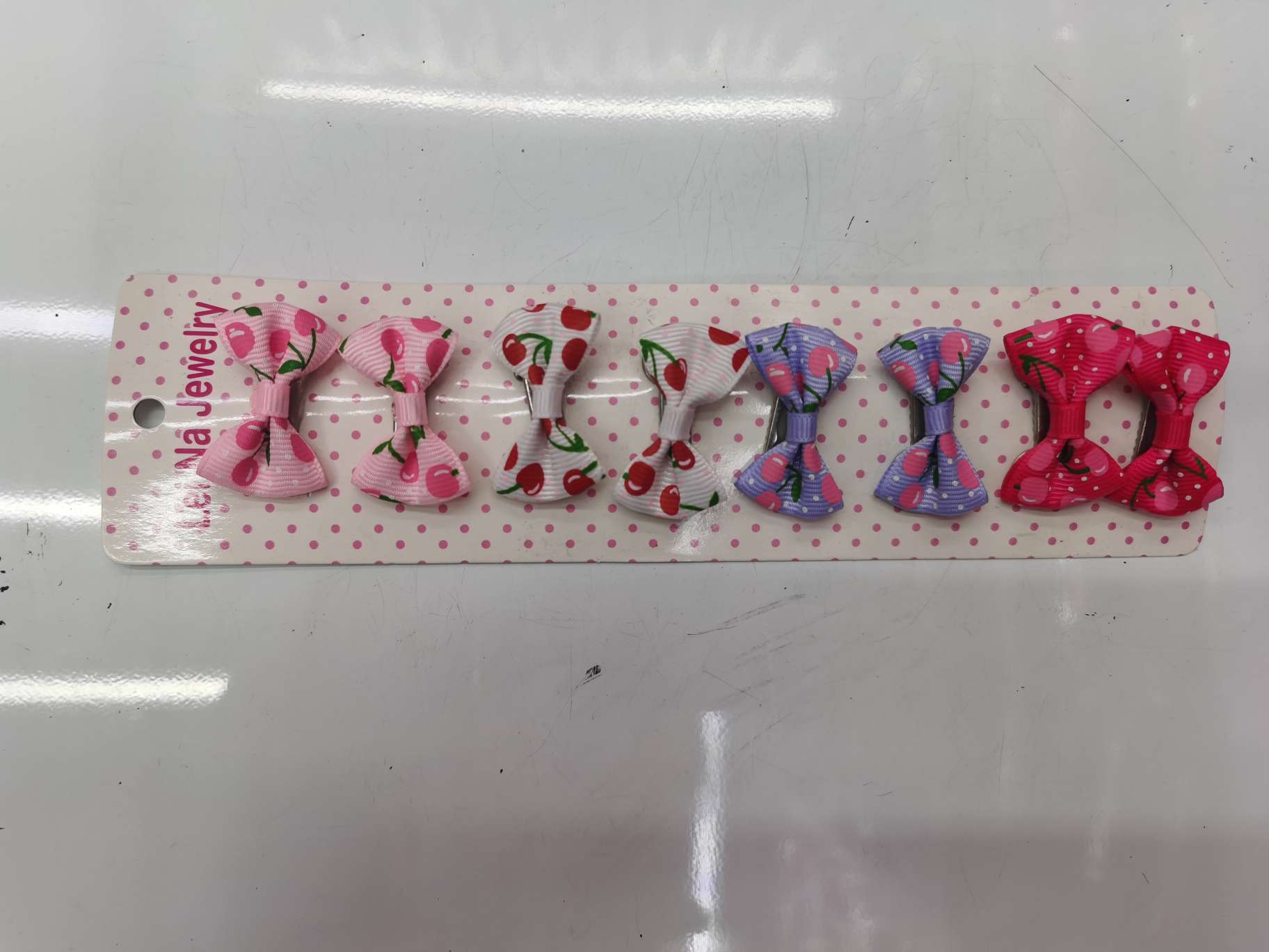 Cherry clip