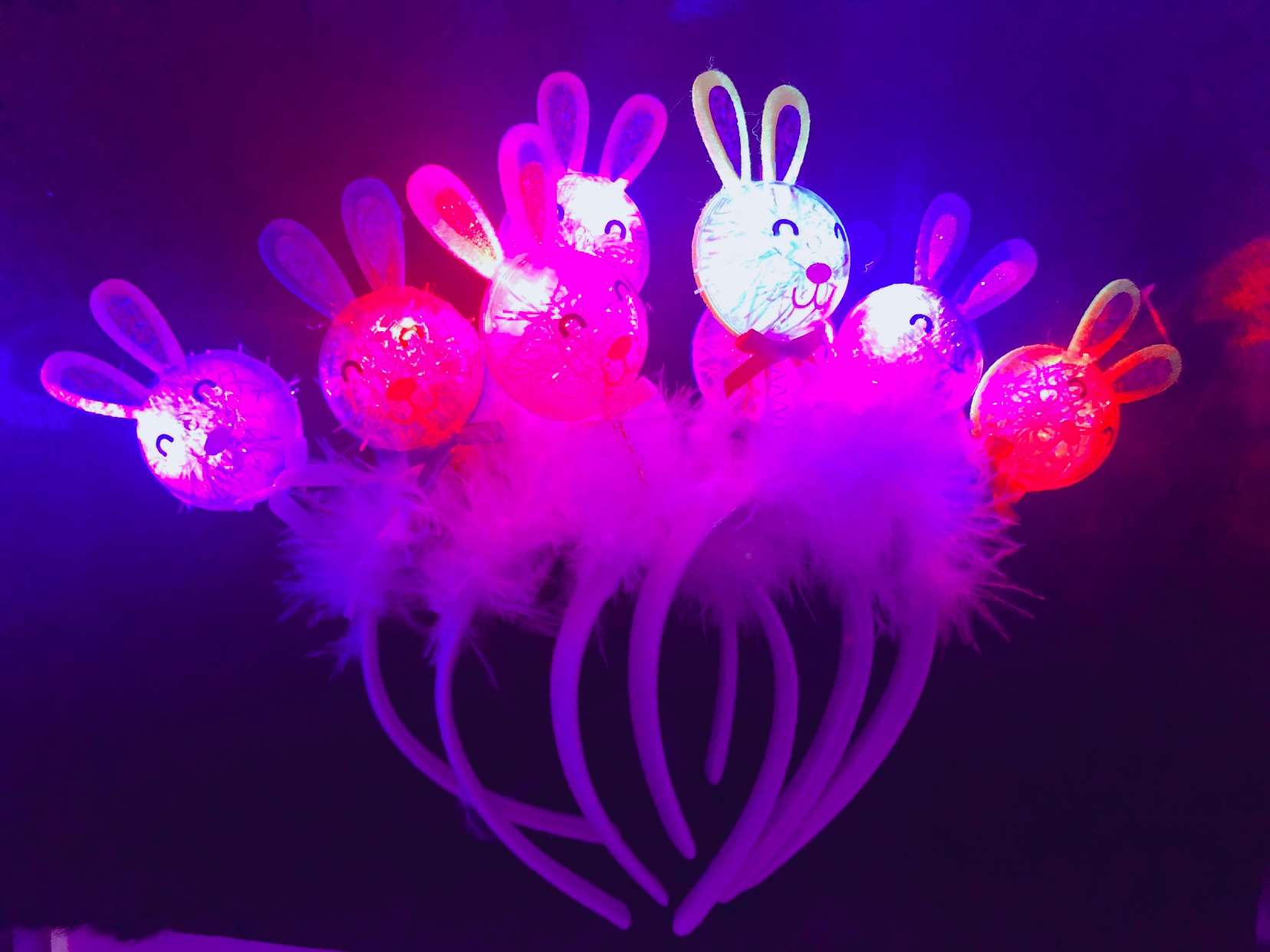 带灯兔耳头扣，颜色可混5一6色！