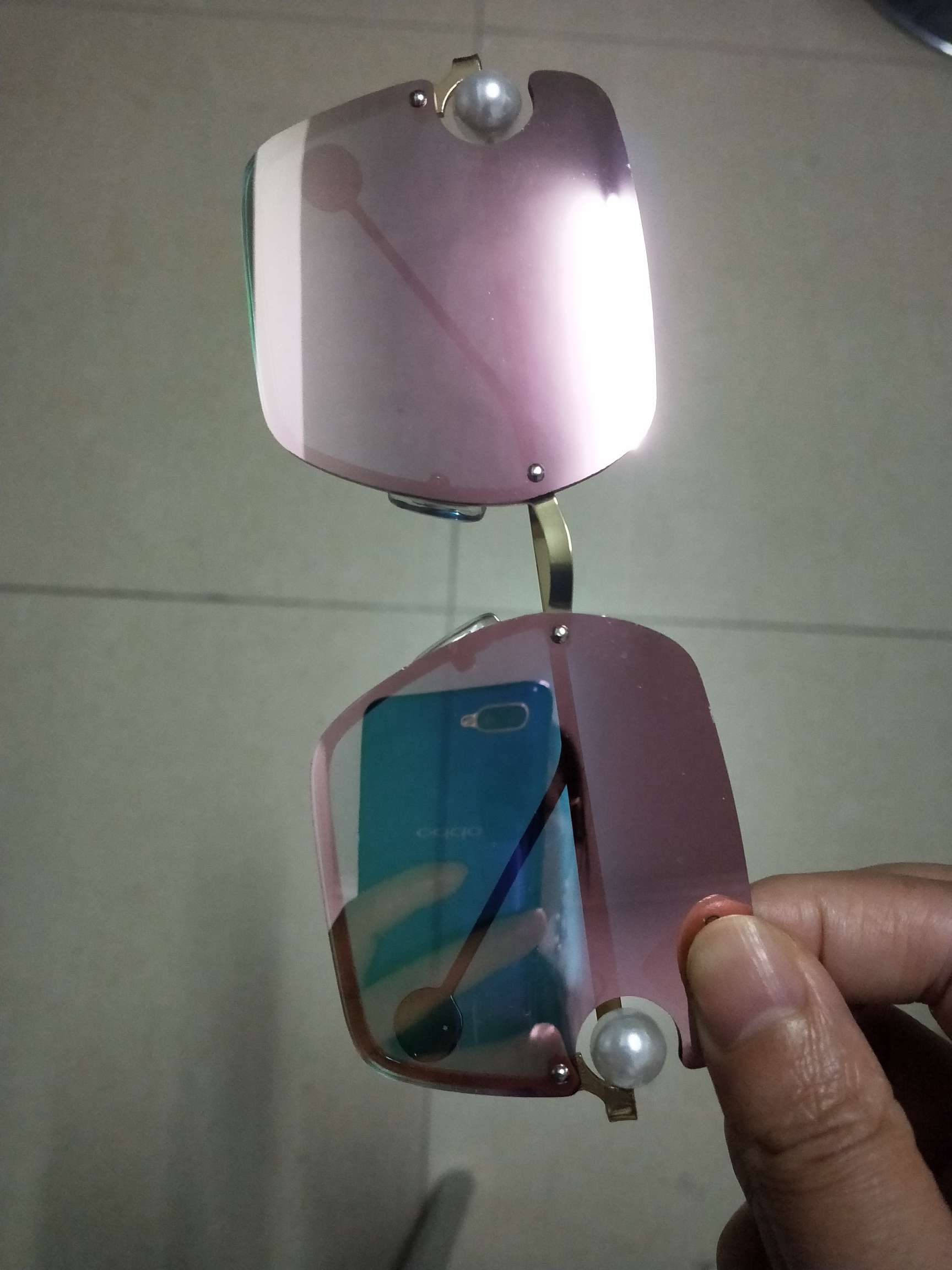 Special big frame color cherry blossom powder lens color pearl inlay special walk a pair of sunglasses dazzling glasses girls face shape square sunglasses full figure