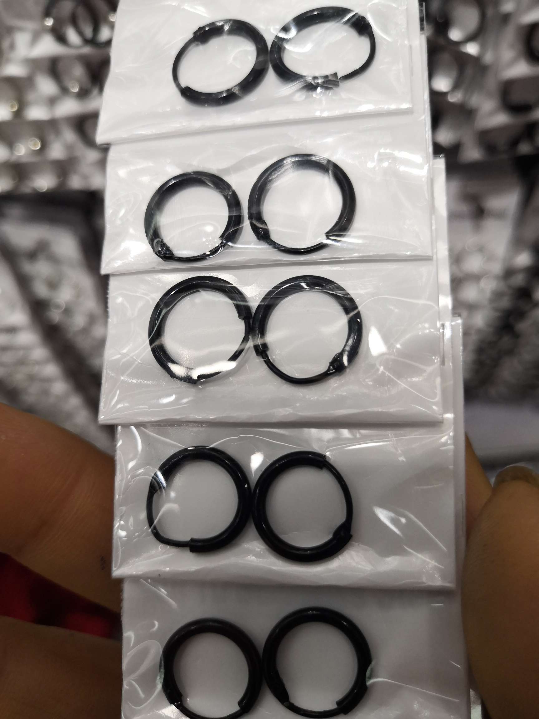 12# Black small ring earrings