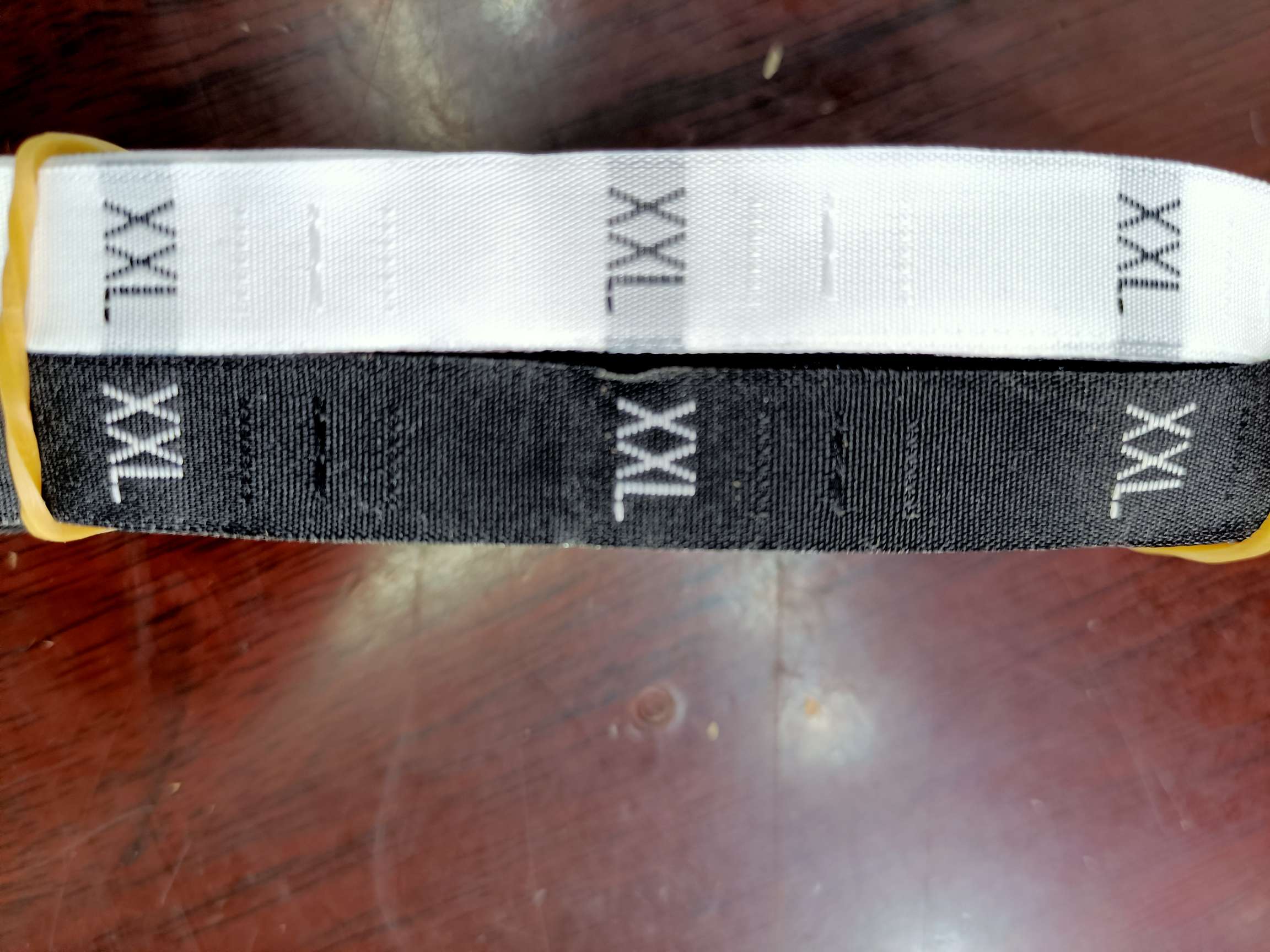 尺码有白平，黑平，规格1.2x3.5cm，ⅩS，S，M，L，XL，XXL，2XL，3XL，4XL