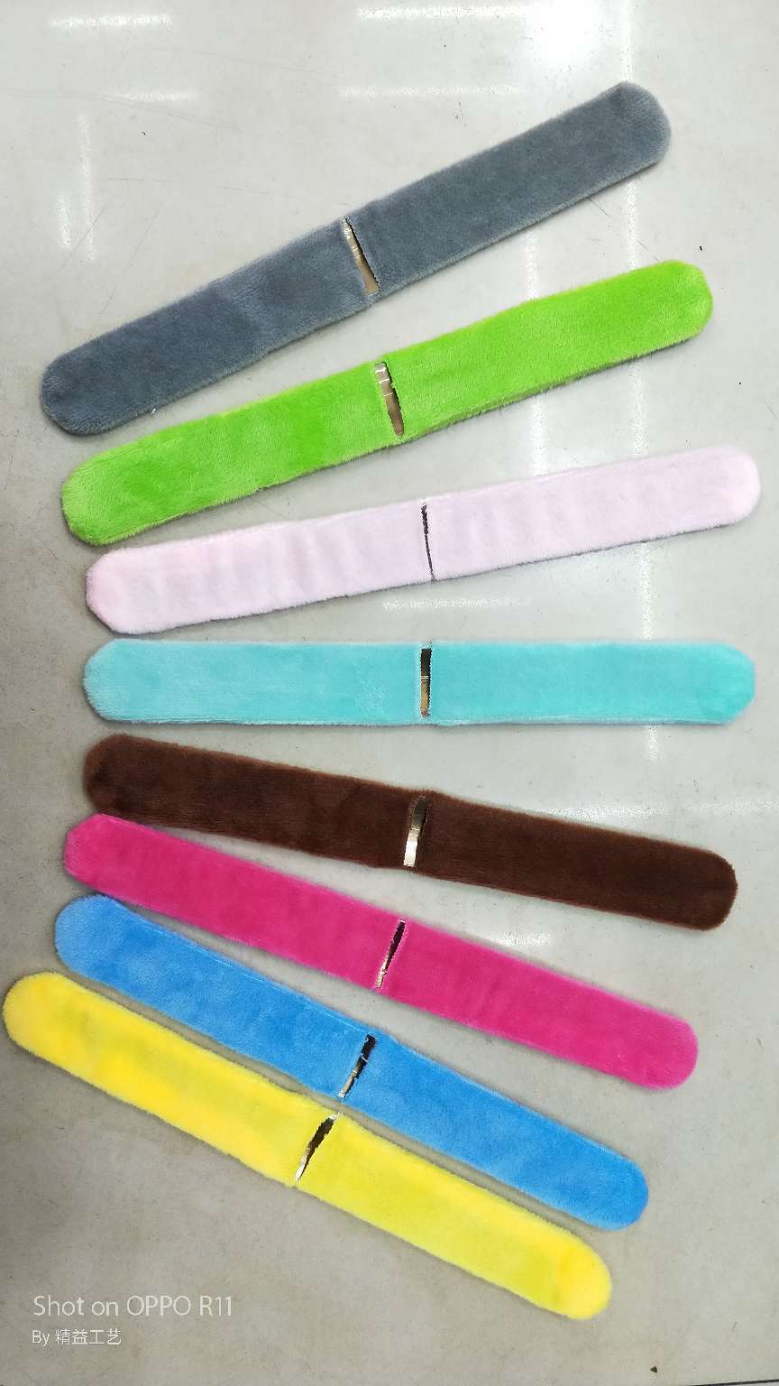 模块手链毛绒拍拍圈各种各样的颜色手环水晶绒啪啪圈