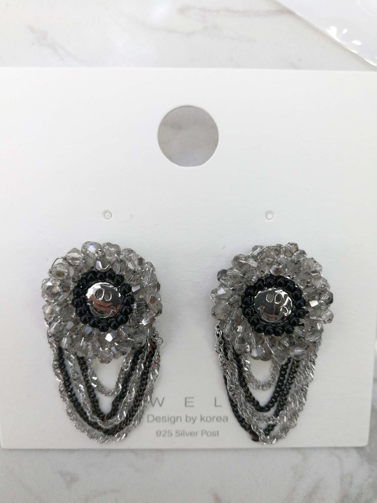 Smiling face stud earrings thumbnail