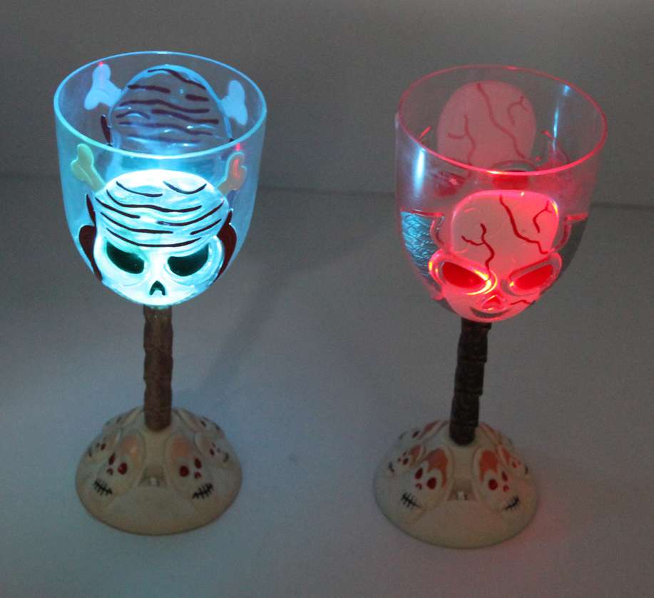 闪光酒吧用品/感应发光杯白底实物图
