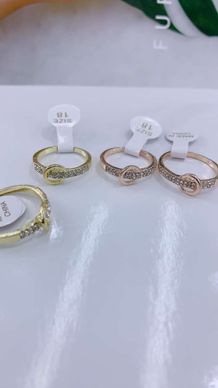 Rhinestone ring with round button, size 16----20, gold, rose gold