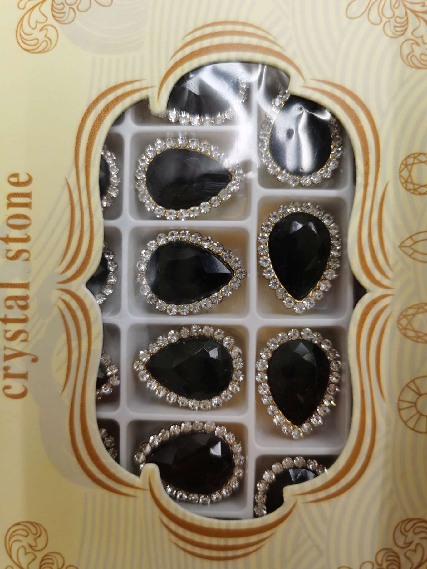 新建精品配饰流行服饰扣 水滴形状黑色装饰扣