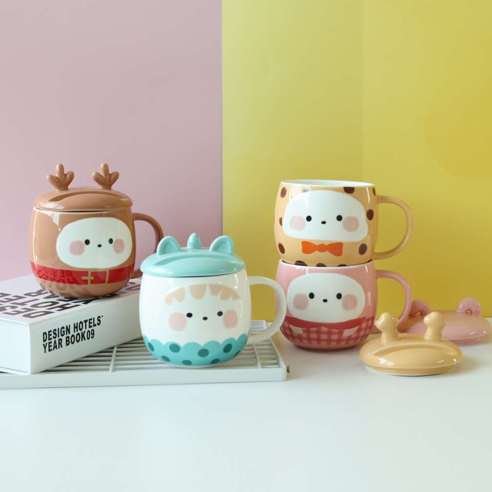 Mobile phone stand, mug with lid, spoon, creative personality, trendy and cute cartoon ceramic cup, home and office water cup