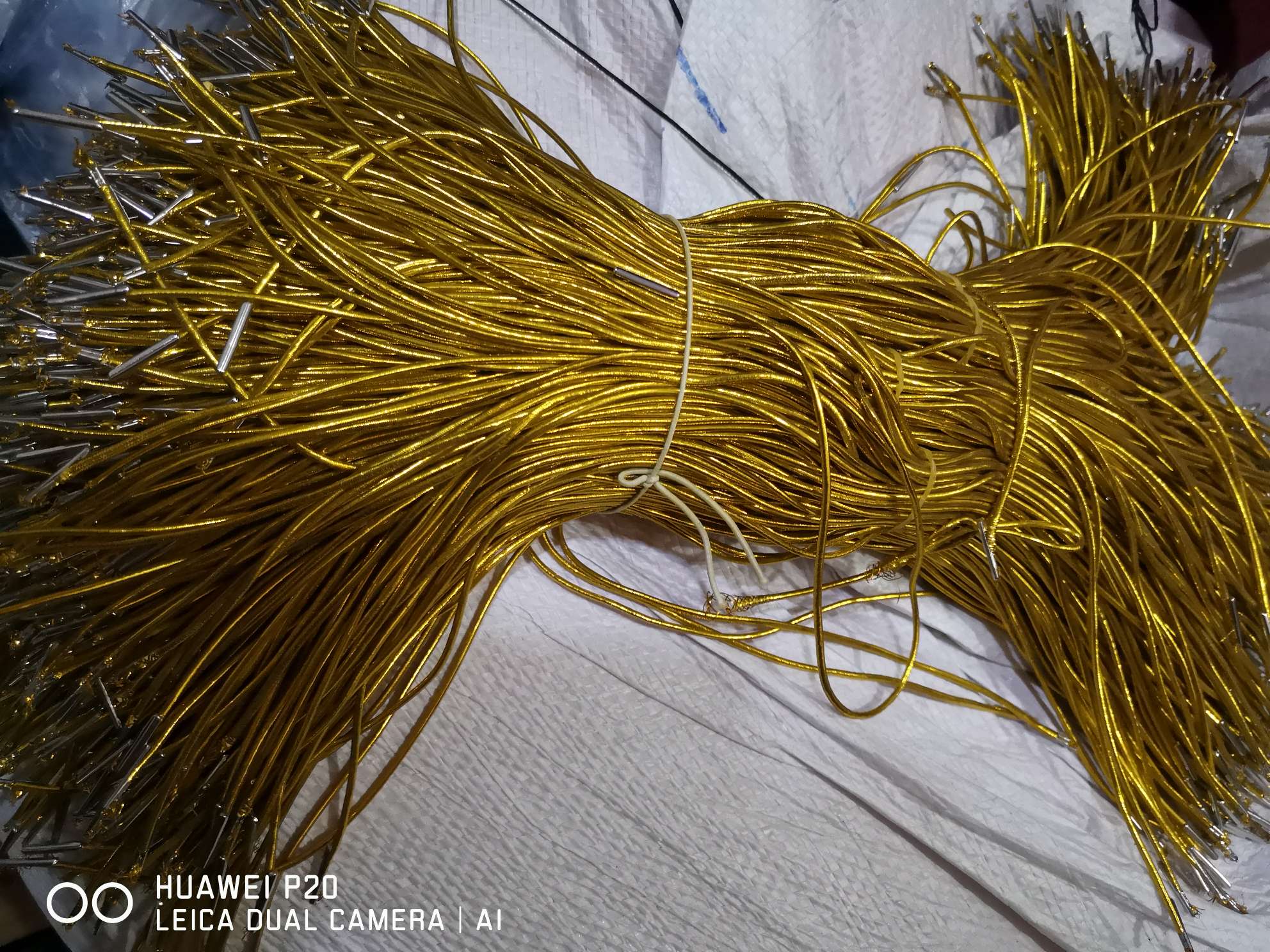 2.0mm gold wire stretch rope with metal nail fastener 40cm long book fastener gift box fastener handheld with candy gift box rope thumbnail