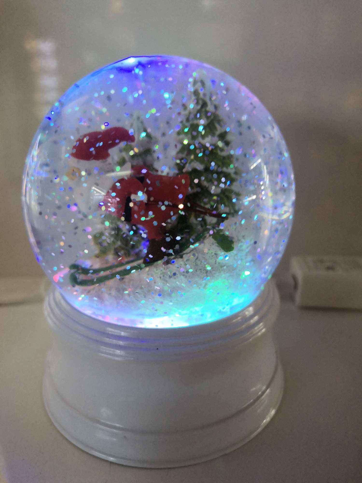 打水灌油带USB音乐飘雪圣诞老人小水晶球