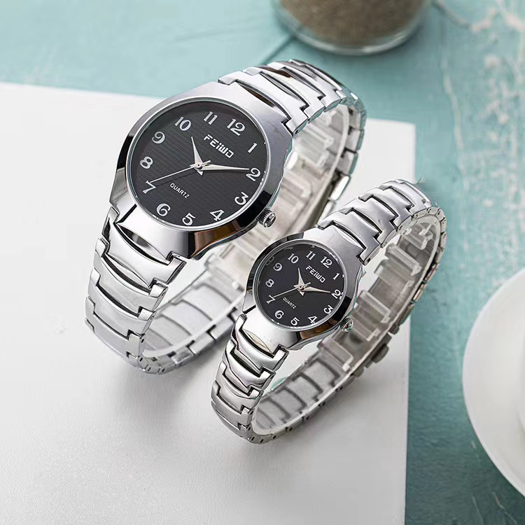 Deeply water-resistant men's and women's watches, each priced at 25 yuan