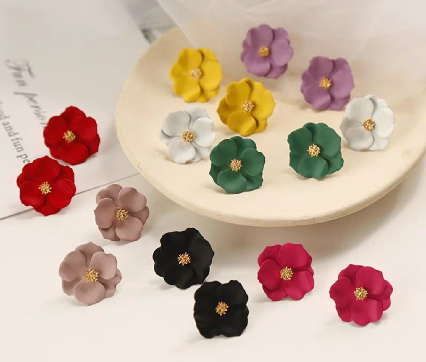 Explosive multi-color spray paint flower