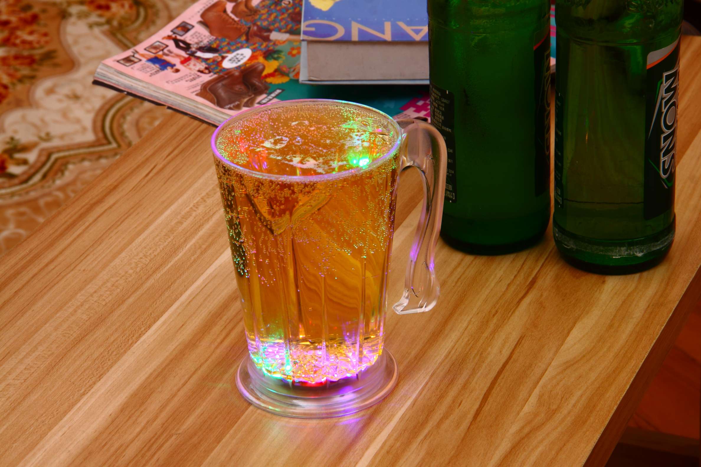 炫彩感应闪光杯婚庆用品爆款产品，各式各样闪光电子产品和玩开关大号直啤酒杯详情图9