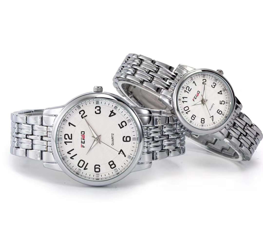 Deep water-resistant pair watch, single price 25 yuan, high quality