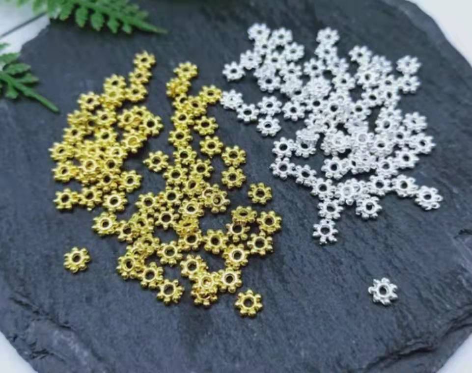 Alloy snowflake full figure