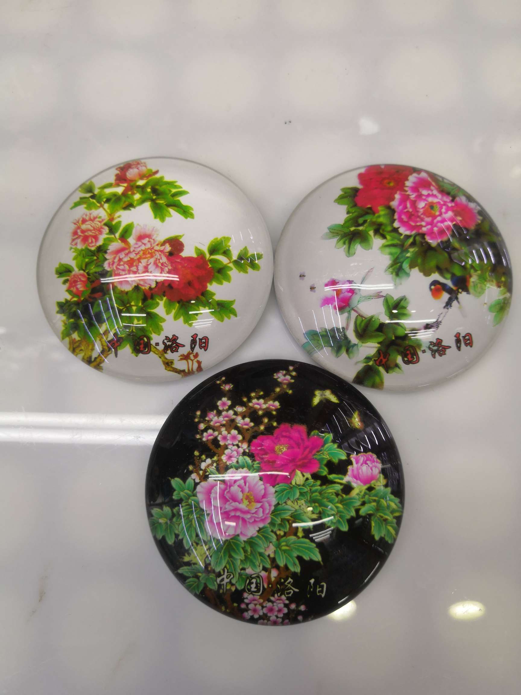 إنها من طراز كريستال 795160 details Picture