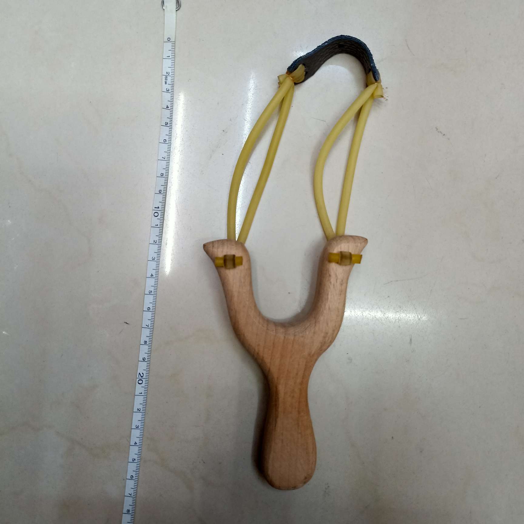 مقلاع خشبي