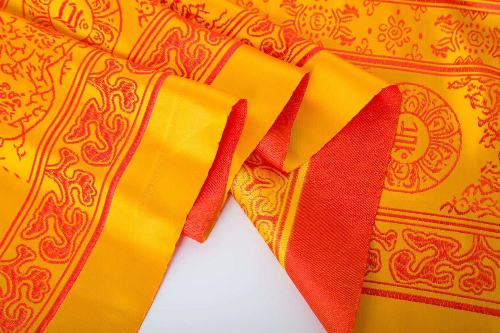 Five-piece thickened set of Buddhist supplies, including brocade, embroidered diamond sand, Nirvana blanket and Dharani Sutra blanket, with free shipping Item Picture