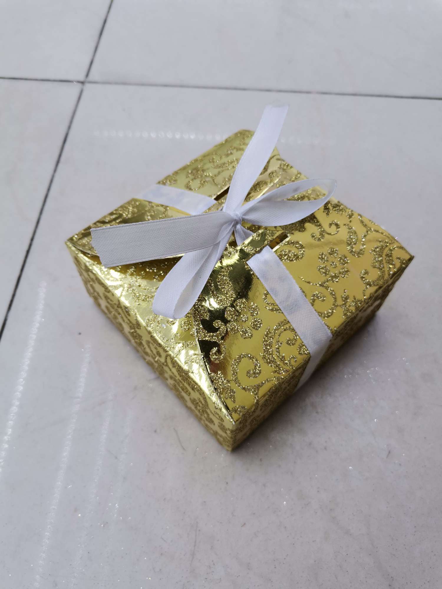 大号丝带盒产品图