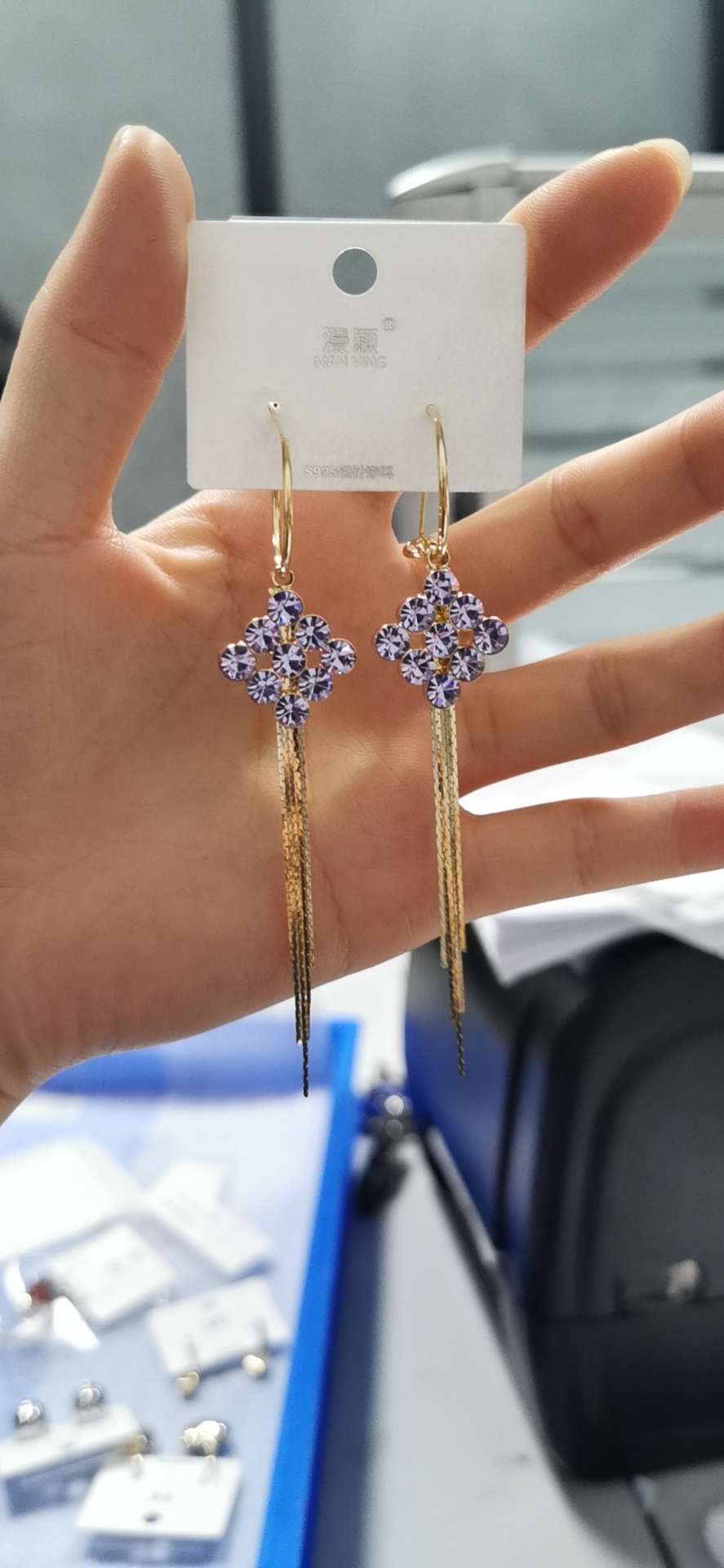 الإالإبرة الفضية (S925)، والأقراط السحري details Picture
