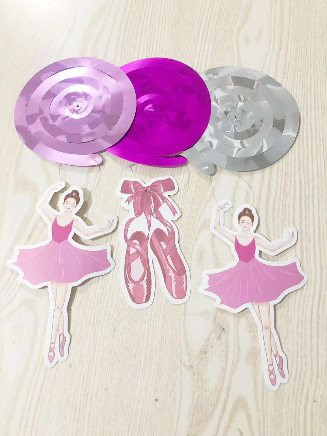 Wholesale of spiral hanging and colorful stripe latte art party decorations for dancing girls details Picture