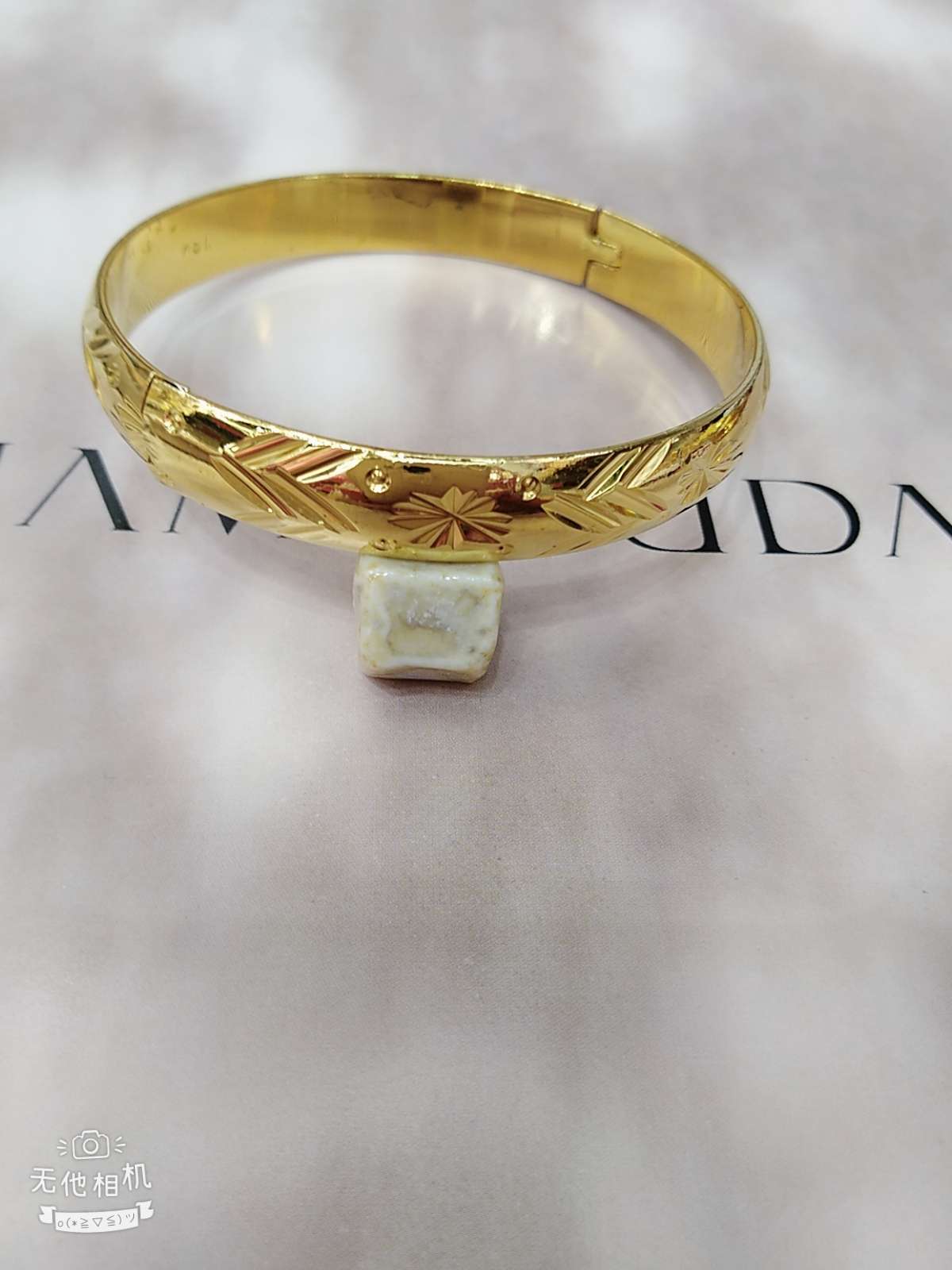 全铜真空保色金，新潮车花款，欢迎选购。细节图