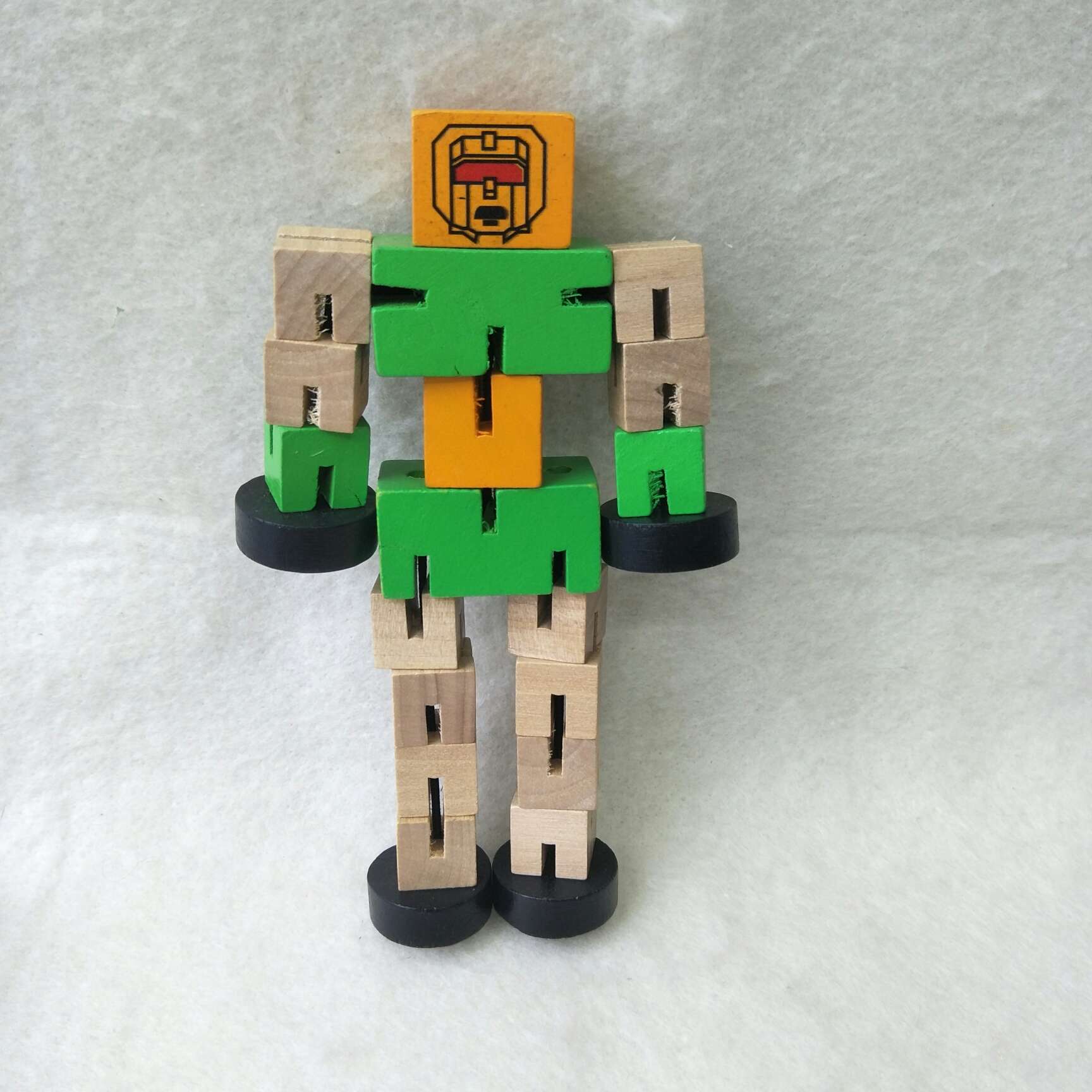 Wooden versatile robot Specification image