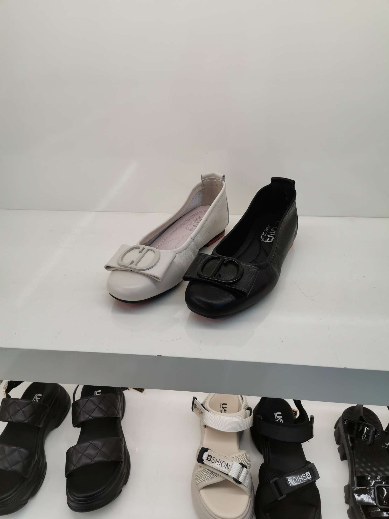 Early autumn transitional single shoes Application Scenario