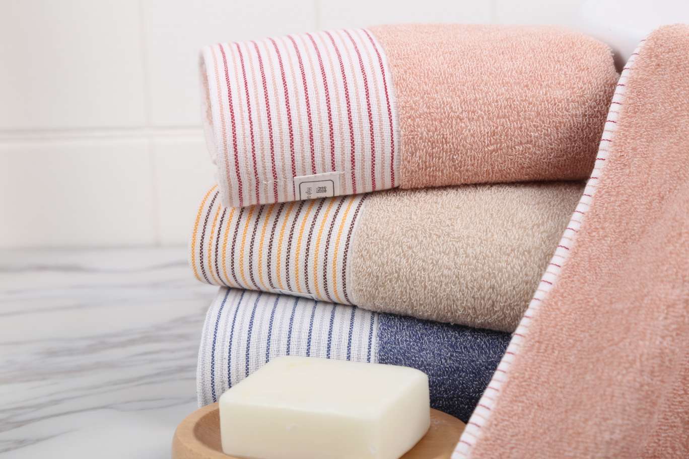 Nile River towel details Picture