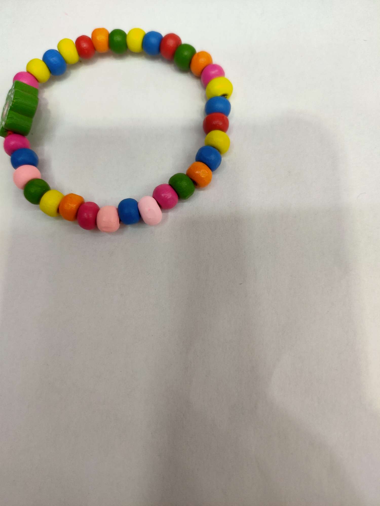 新款小六角梅花甜美风格儿童木珠手链彩色木制品产品图