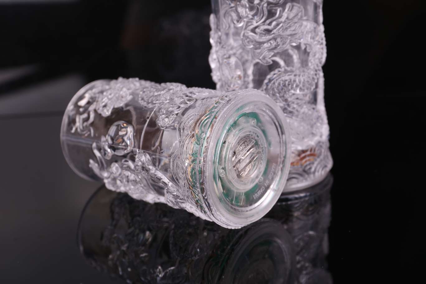 闪光酒吧用品/感应发光杯白底实物图