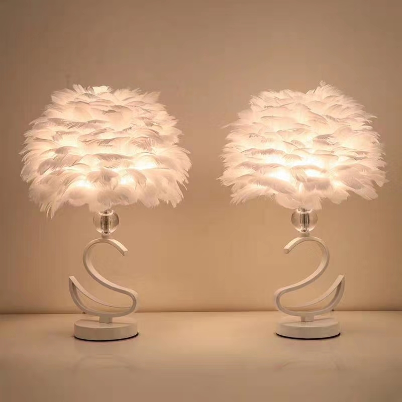 羽毛台灯