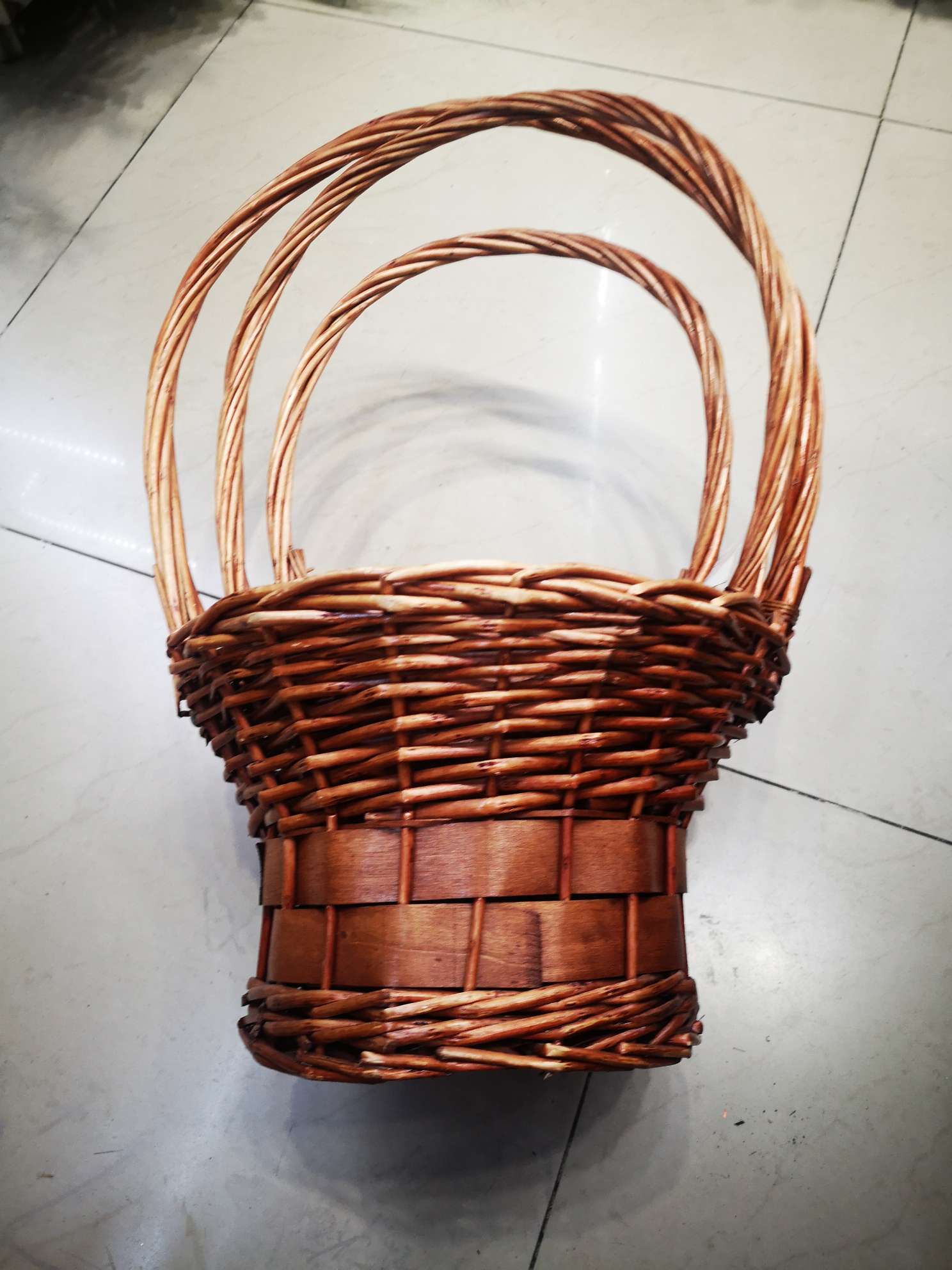 手提篮插花篮图