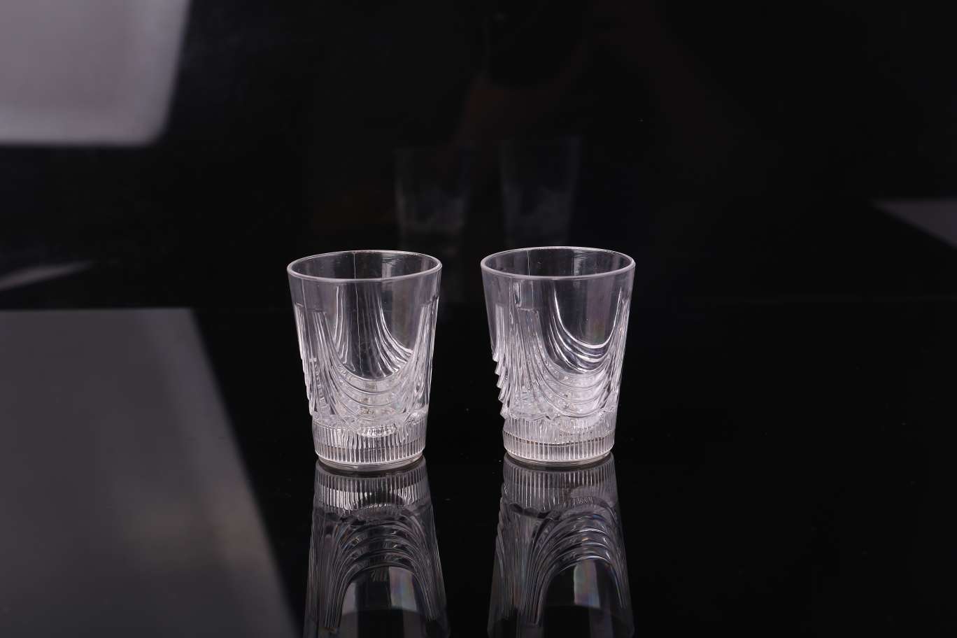 闪光酒吧用品/感应爱心杯白底实物图