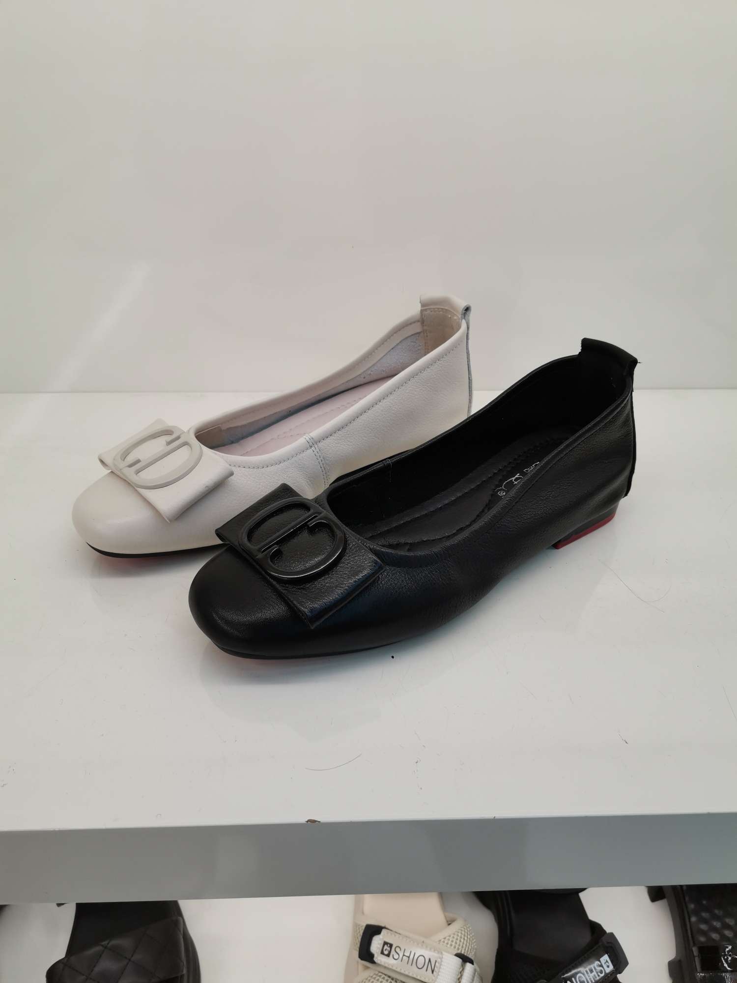 Early autumn transitional single shoes Specification image