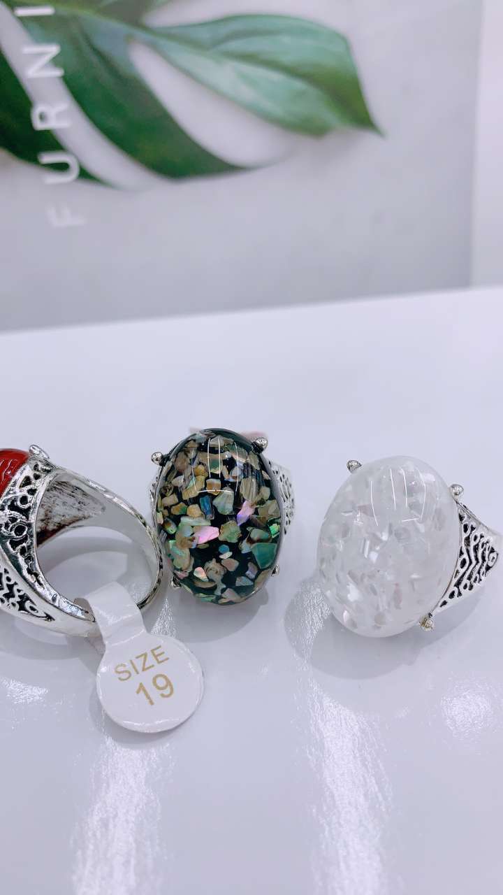 Shell resin big denier ring, size 16-- 20, plated antique silver