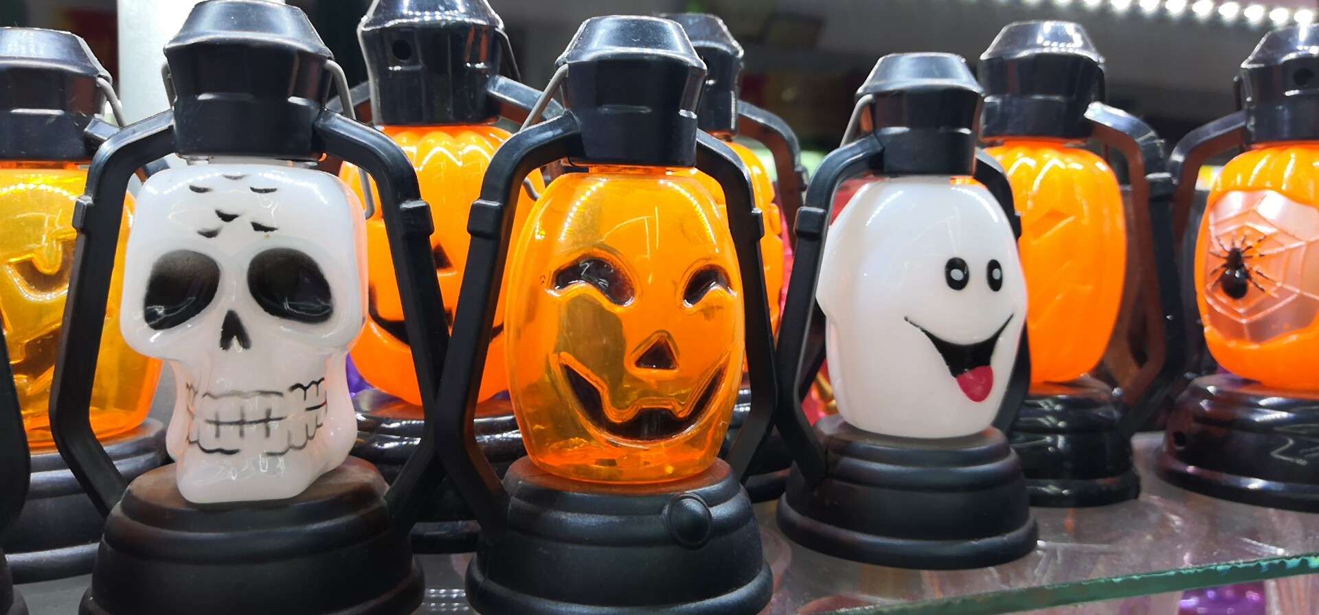 炫彩感应闪光杯婚庆用品爆款产品，各式各样闪光电子产品和玩具万圣节吹塑南瓜灯详情7