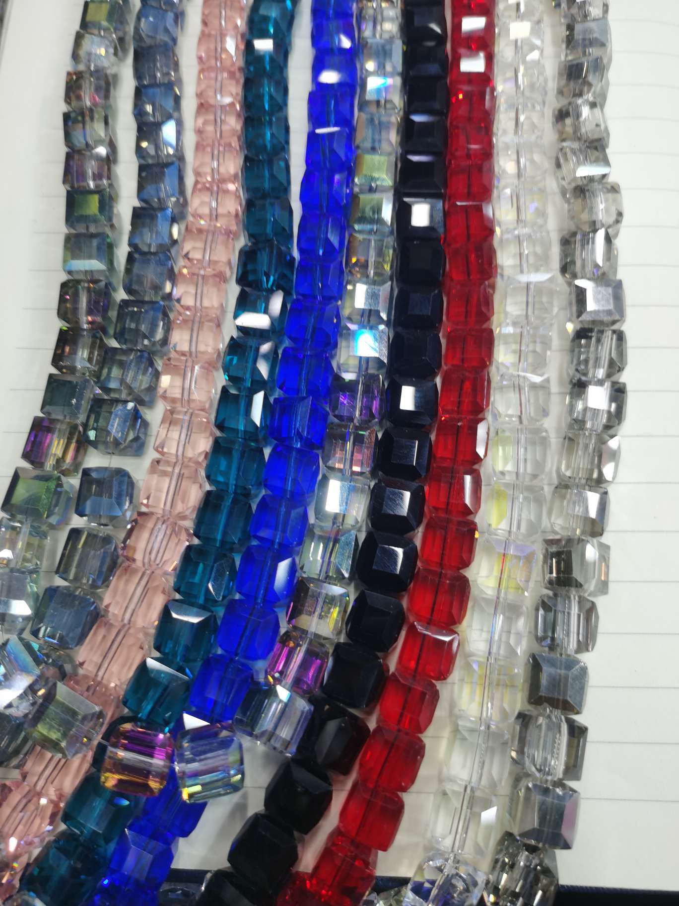 10厘正方体，红色价格0.2元一粒