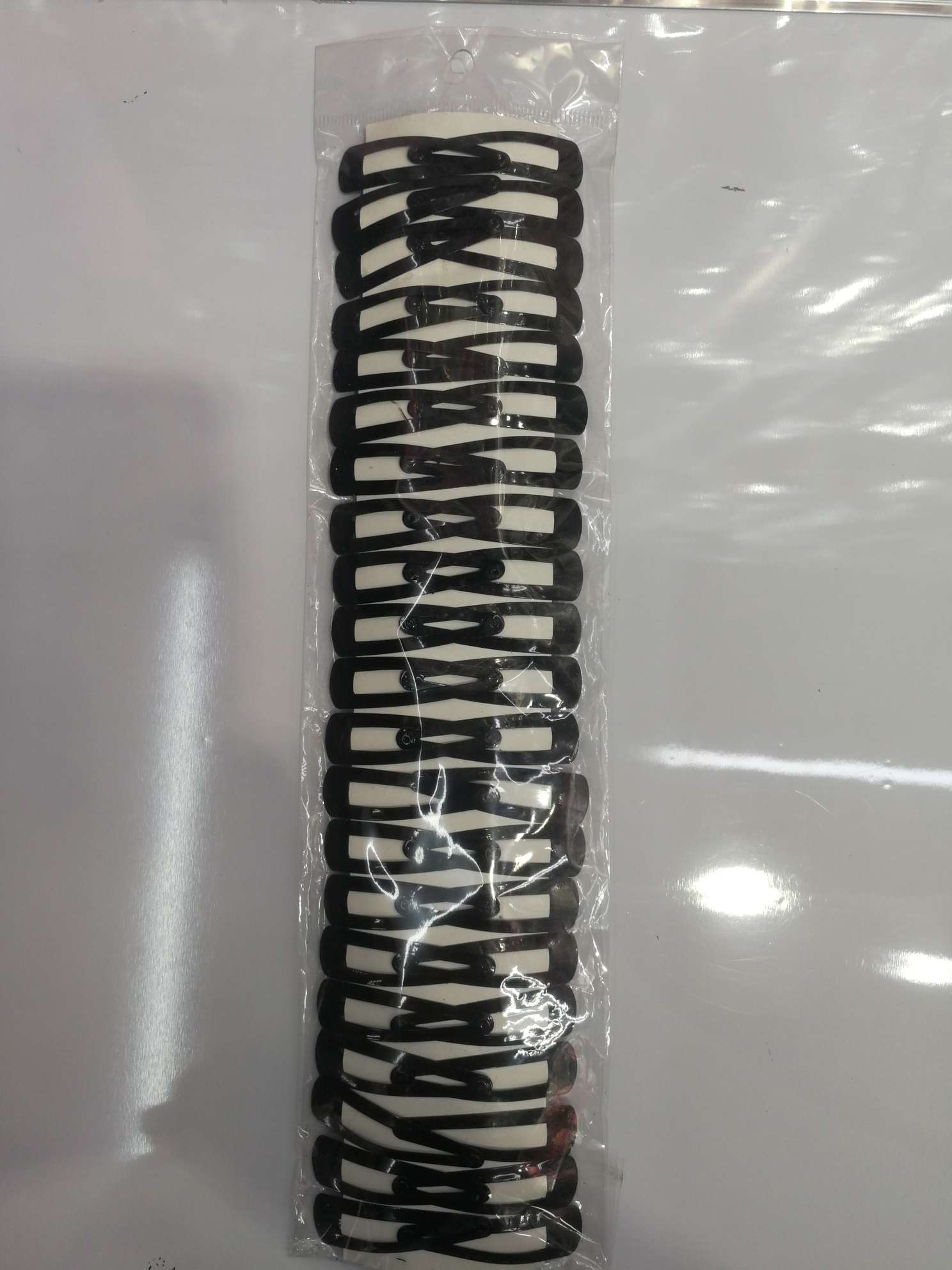 4.6cm spray paint black drip holder (40 pieces/card) thumbnail
