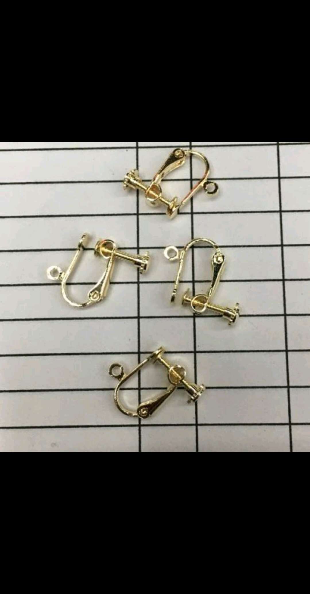 Screw ear clip thumbnail