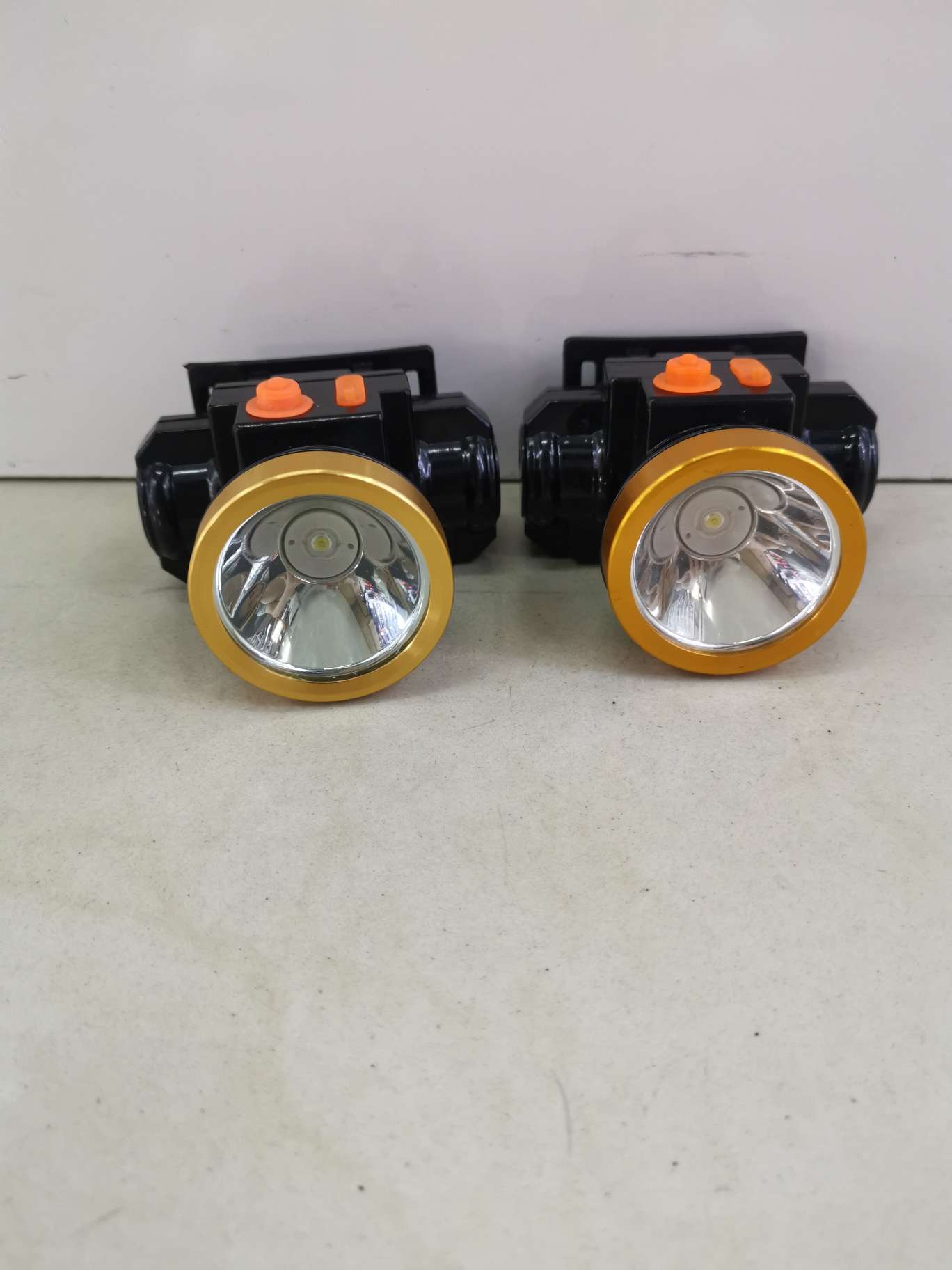 LED aluminum alloy high-intensity charging portable headlamp