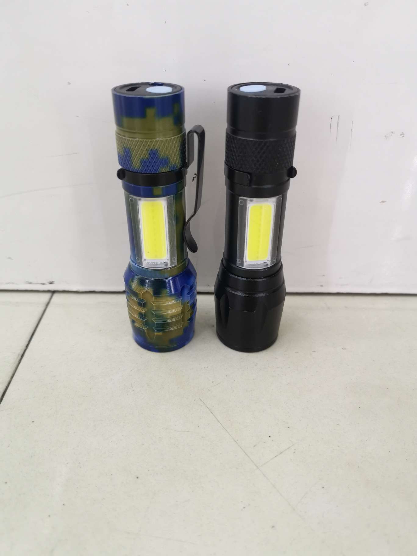 2020新款USB充电COB侧灯调焦便携小手电