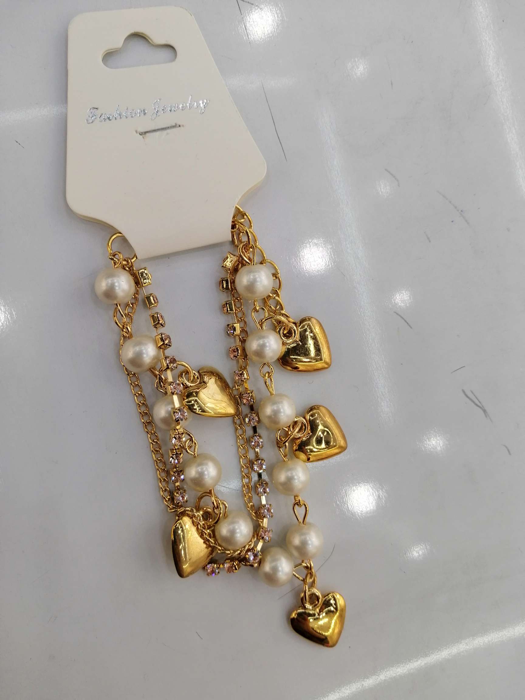 Heart-shaped pearl bracelet thumbnail
