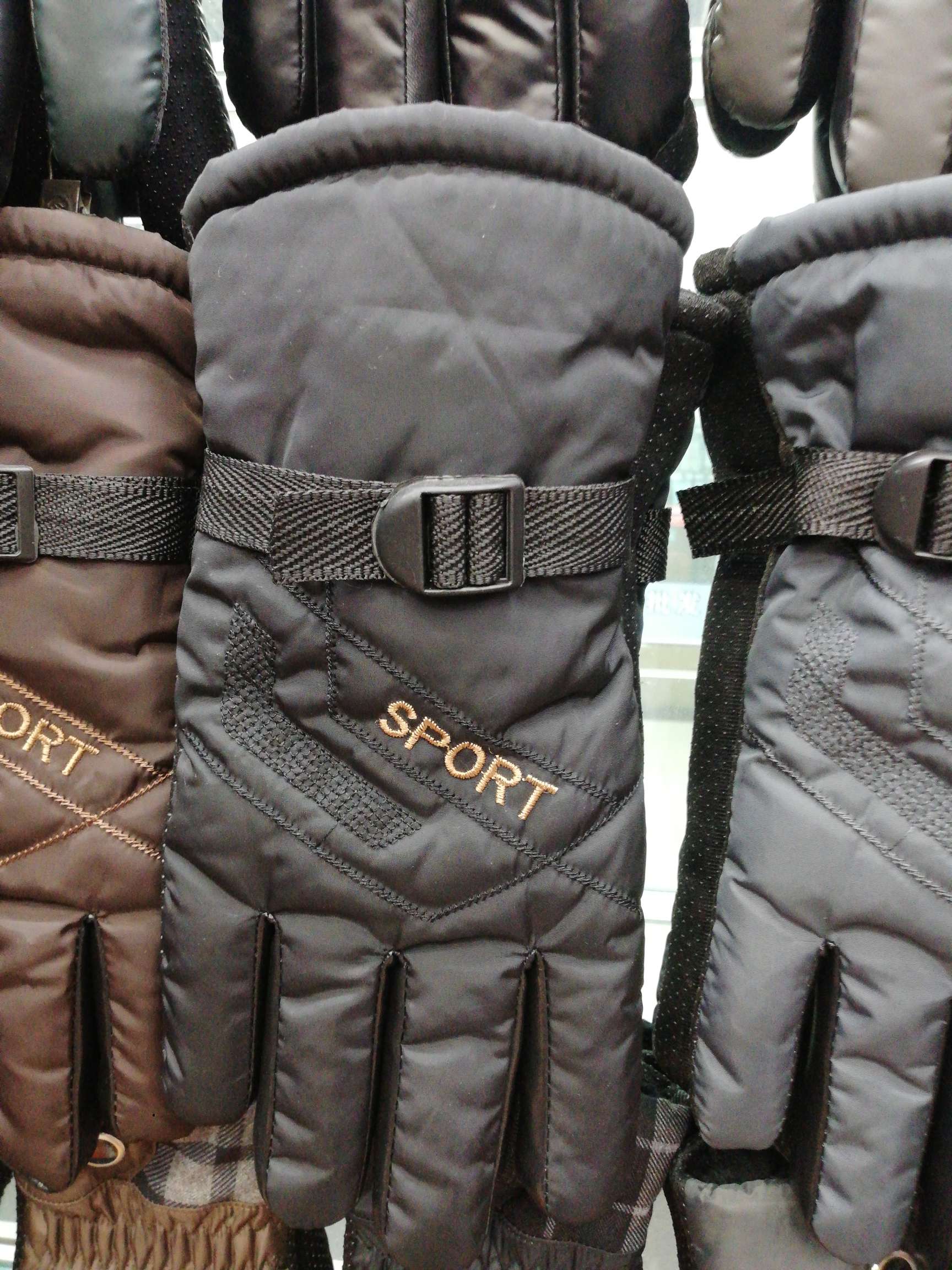 Motorcycle gloves thumbnail