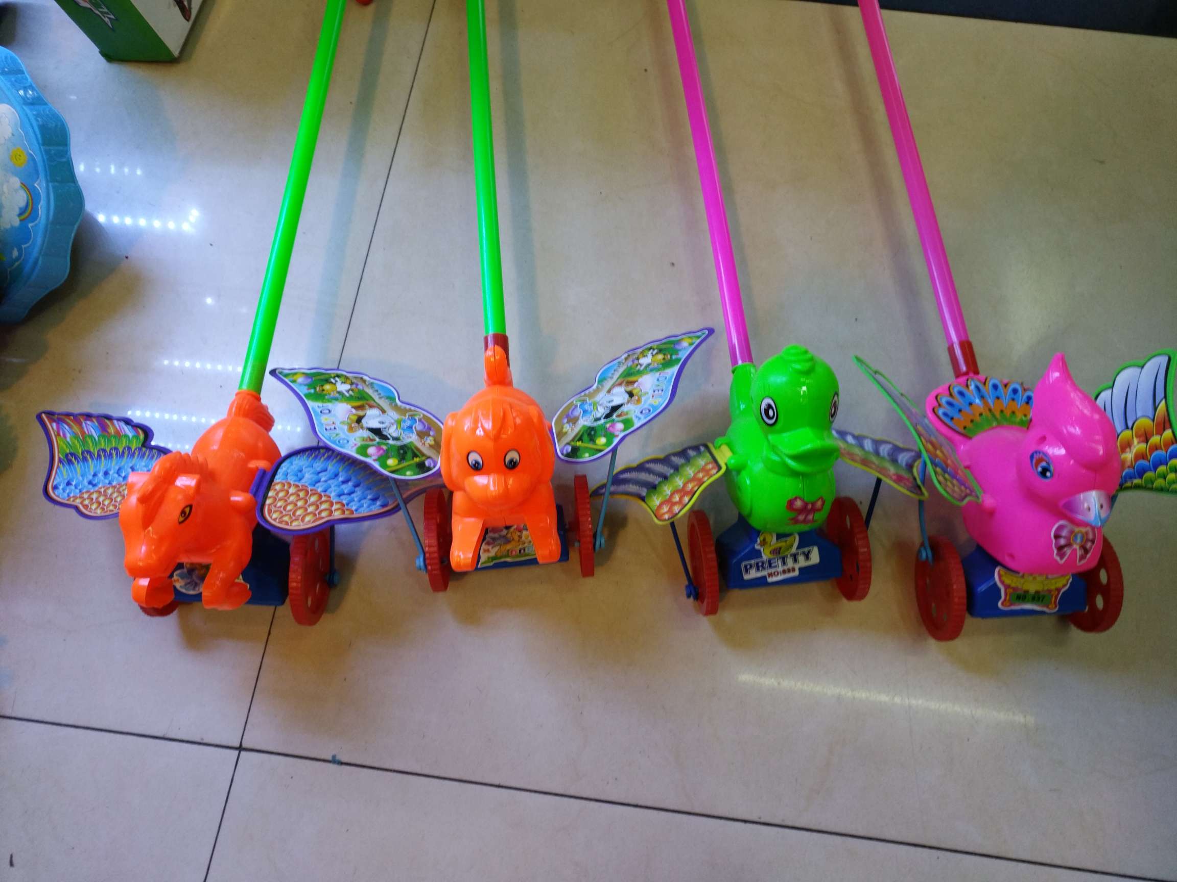 Toddlers learn to walk the cart horse duck bird